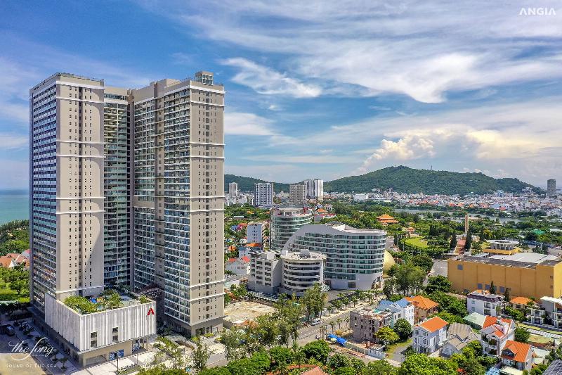 Một collage hoặc hình ảnh tổng hợp về các dự án bất động sản nổi bật mà Tập đoàn An Gia đã phát triển và bàn giao thành công, ví dụ như Angia Skyline, River Panorama, The Sóng... để minh họa kinh nghiệm và năng lực của chủ đầu tư khi nói về chung cư An Gia Bình Chánh (Westgate).