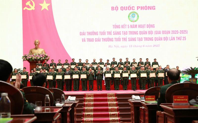 Các khoa chuyên môn chính tại Bệnh viện Đa khoa Hà Đông, giới thiệu dịch vụ từng khoa.