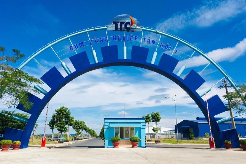 Nhiều yếu tố từ vị trí đến hạ tầng ảnh hưởng đến giá cho thuê cửa hàng ki ốt kho xưởng.