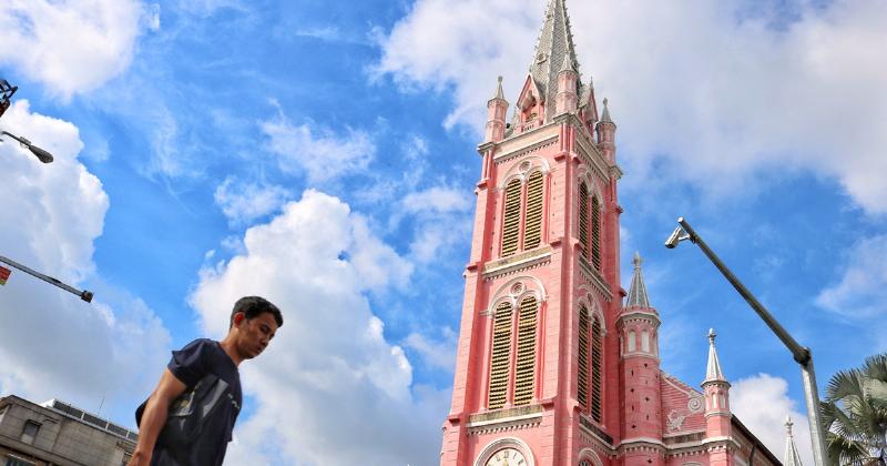 Hình ảnh check-in phổ biến của du khách tại Nhà thờ Tân Định