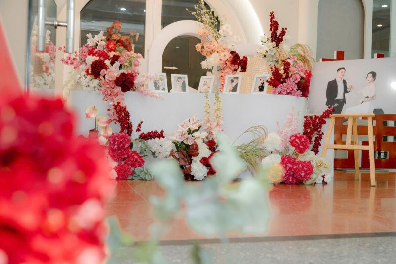 Đội ngũ nhân viên tận tâm và chuyên nghiệp tại khách sạn Eden Đà Nẵng luôn sẵn sàng phục vụ khách hàng
