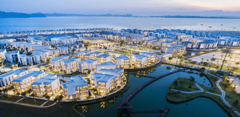 So sánh vị trí chiến lược của khách sạn Eden Đà Nẵng với các khách sạn khác cùng phân khúc tại trung tâm thành phố